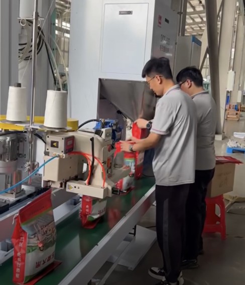 DCS-50S woven bag quantitative filling packing machine DCS-50S woven bag quantitative filling packing machine